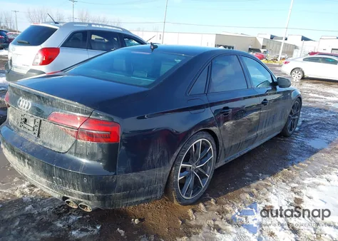 2017 Audi S8 4.0T Plus z USA, uszkodzony, nr VIN WUAJ5AFD5HN900271